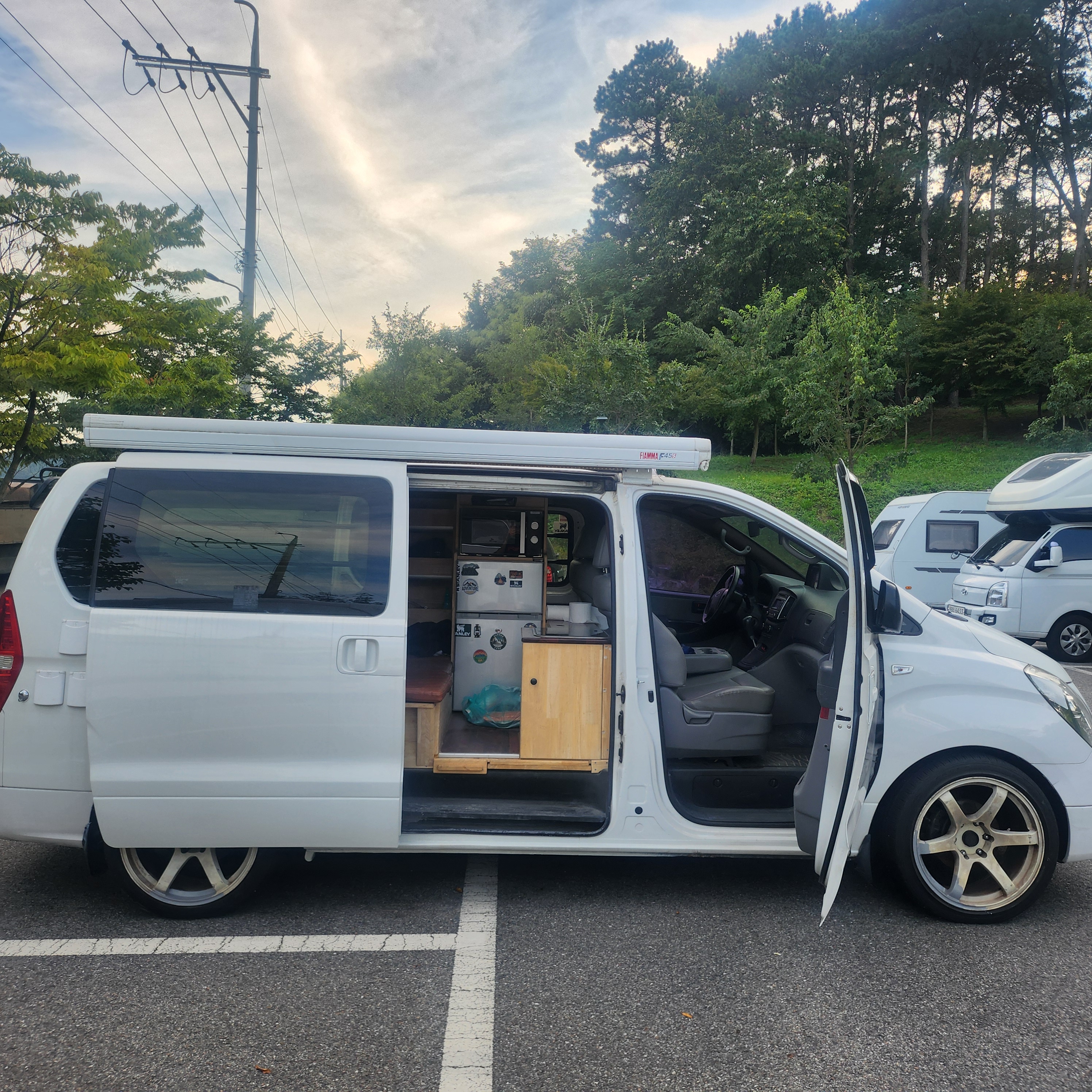 17년식 스타렉스 캠핑카 770만원 | 수한면